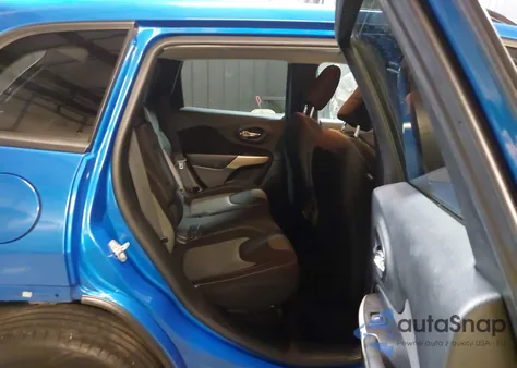 2018 Jeep Cherokee Latitude 4X4 z USA, uszkodzony, nr VIN 1C4PJMCX0JD598614